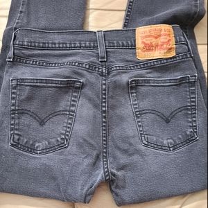Levi Jean's